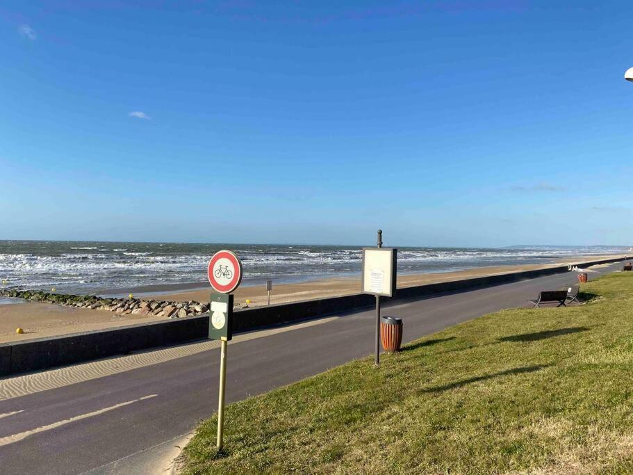 L'Echappee Cabourgeaise Leilighet Eksteriør bilde